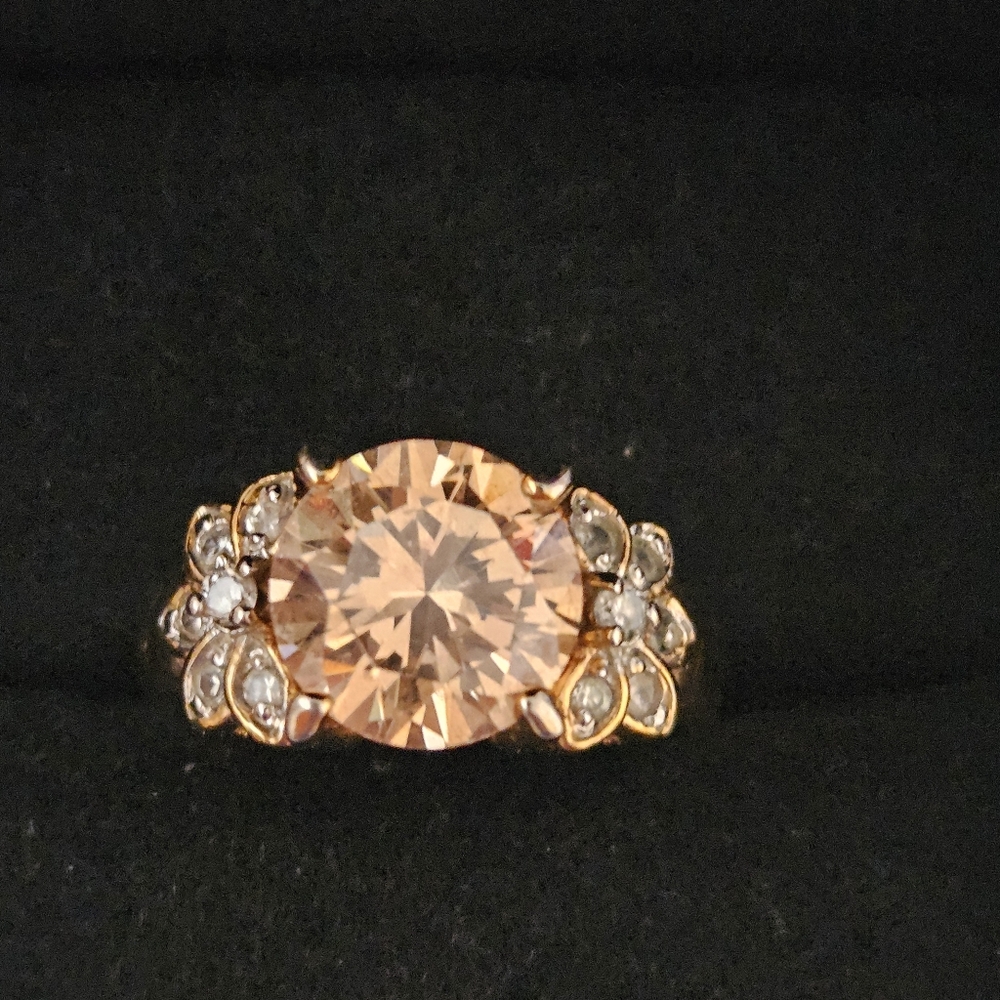 Yellow Gold Tone Fashion Ring w/Yellow Stone & Clear Rhinestone Details (Size 7) - Picture 2 of 3